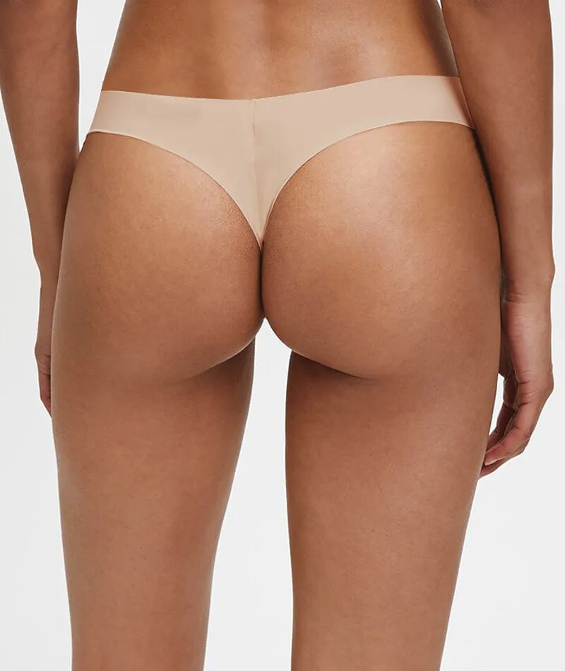 Calvin Klein Invisibles Thong - Light Caramel