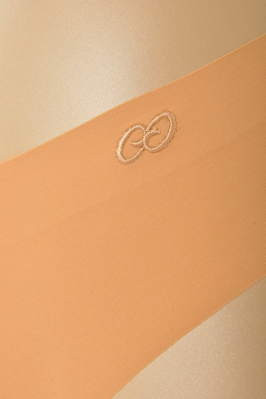 COTTON CLUB 212 Invisible Beige Thong