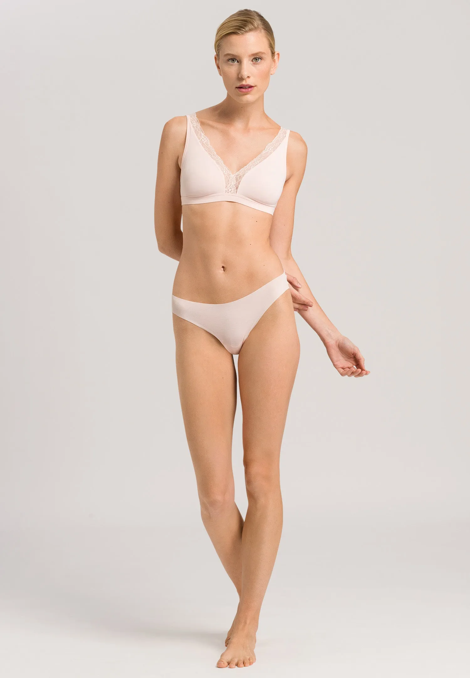 Invisible Cotton Thong | Powder 71225-1381