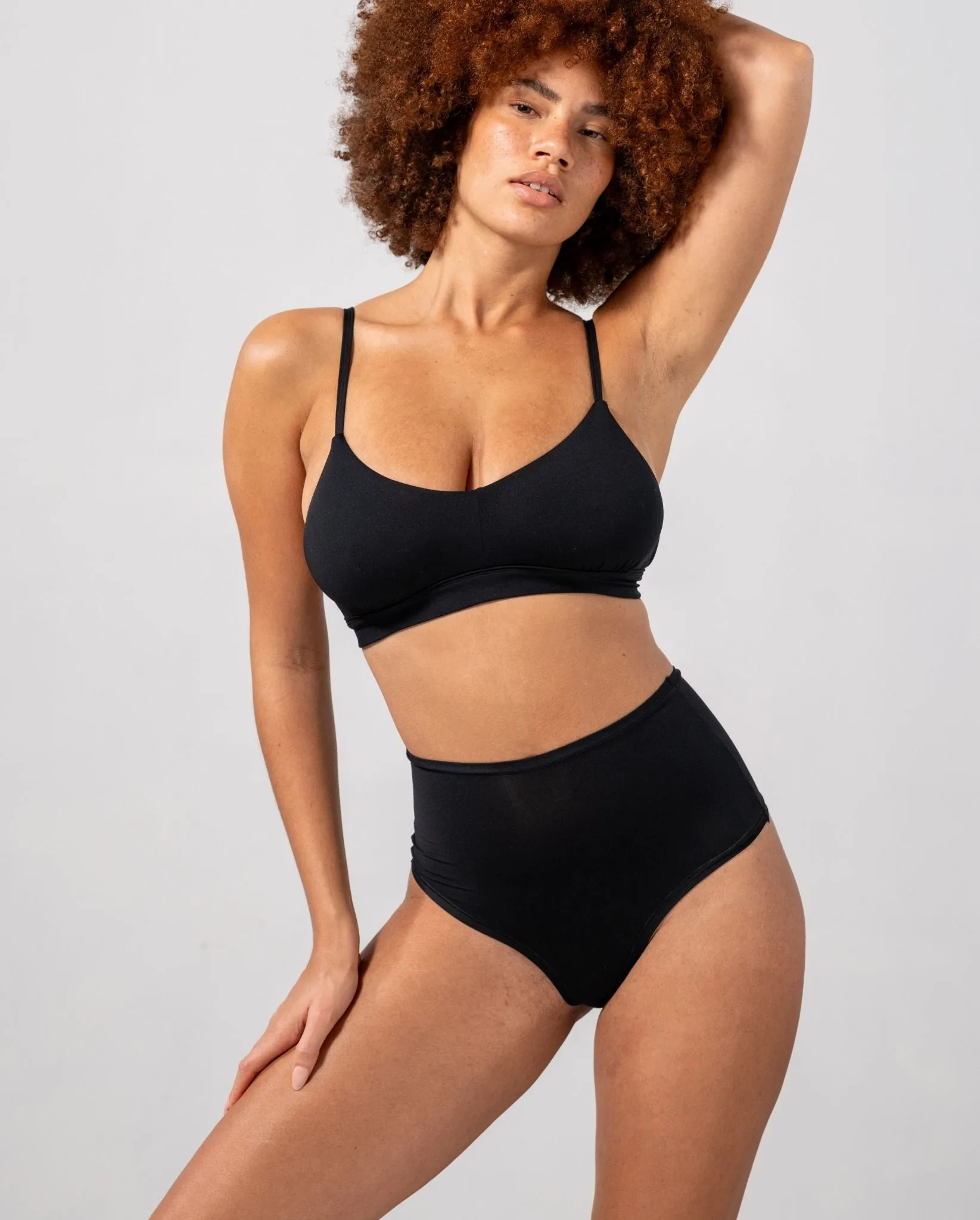 Micro Highwaist Thong Black