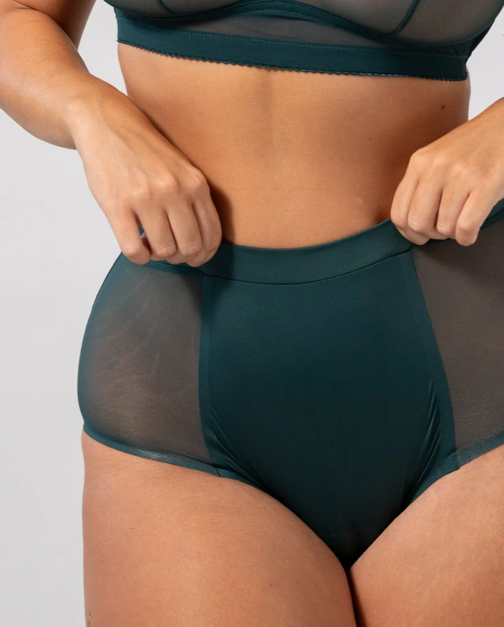 Micro Period Highwaist Briefs Pine Green