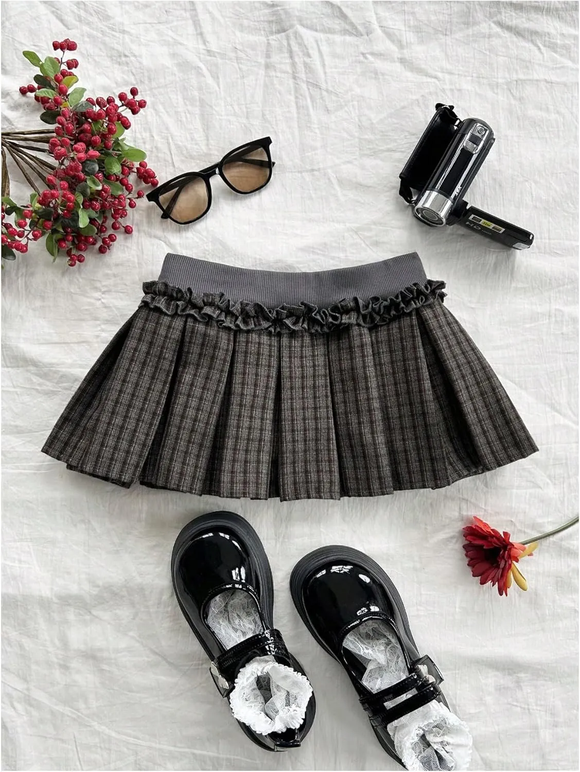 Milumia Women's Plaid Pleated Mini Skirt Low Waist A Line Skater Tennis Skirts
