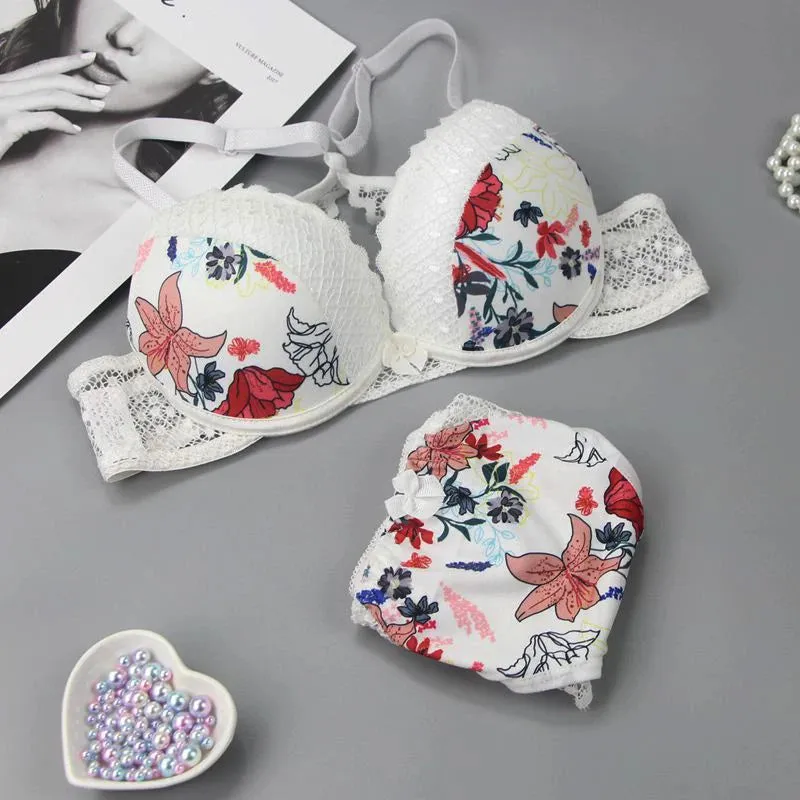 New Sexy G String Underwear For Women Embroidered Thong Hollow Out Lingerie Panties Bra Sets