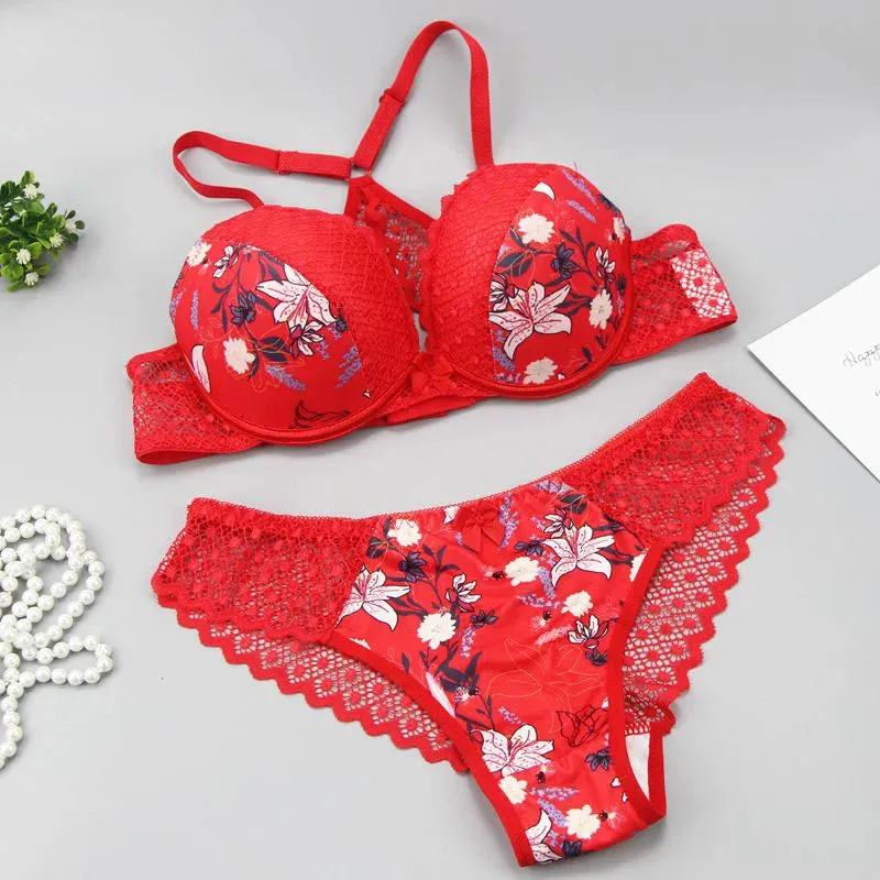 New Sexy G String Underwear For Women Embroidered Thong Hollow Out Lingerie Panties Bra Sets