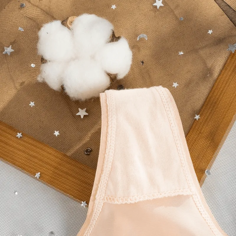 Sexy Lace Breathable Women's Thong with Cutouts - SF0987