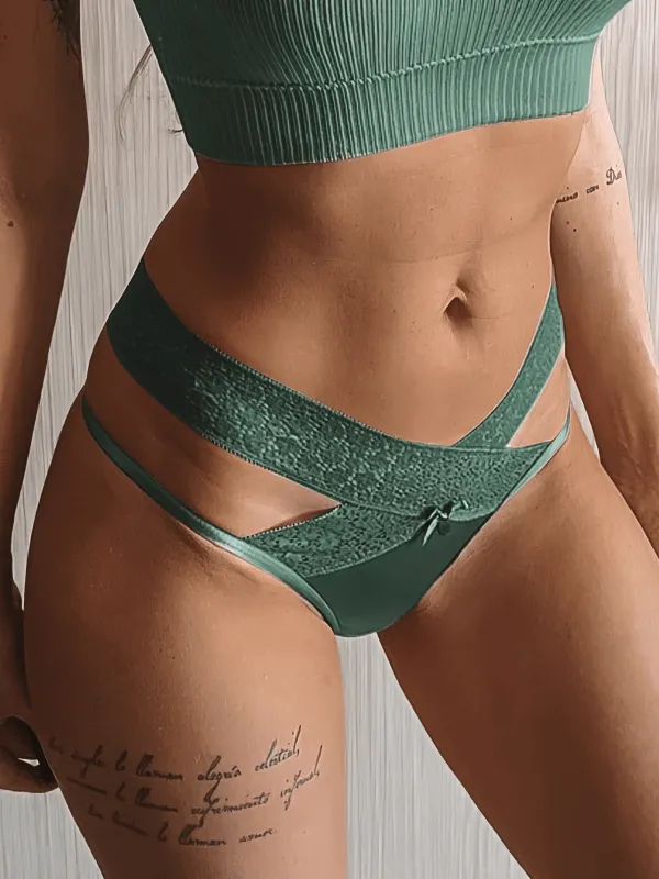 Sexy Lace Breathable Women's Thong with Cutouts - SF0987