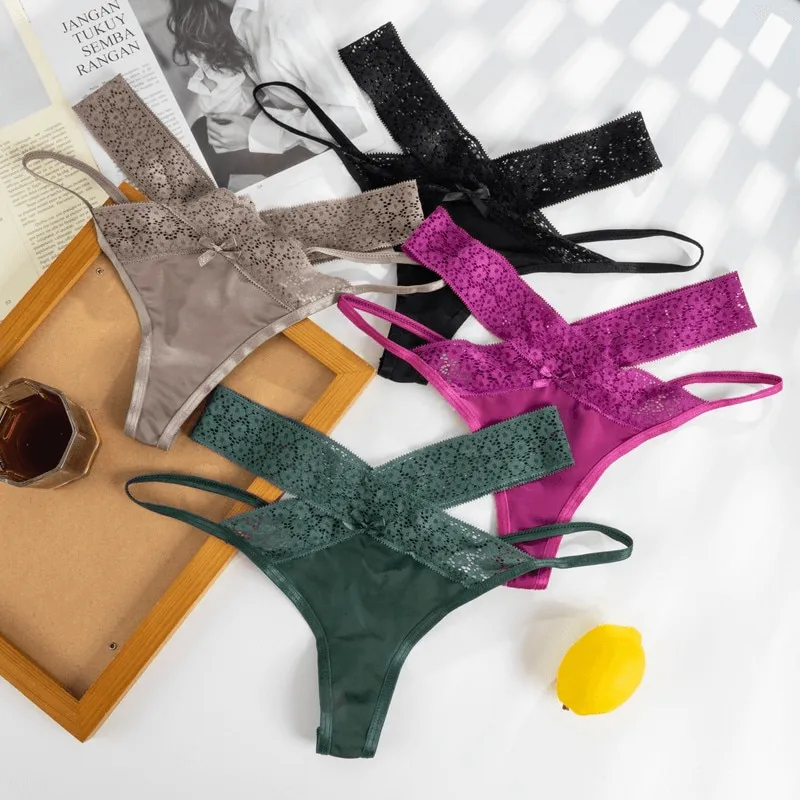 Sexy Lace Breathable Women's Thong with Cutouts - SF0987