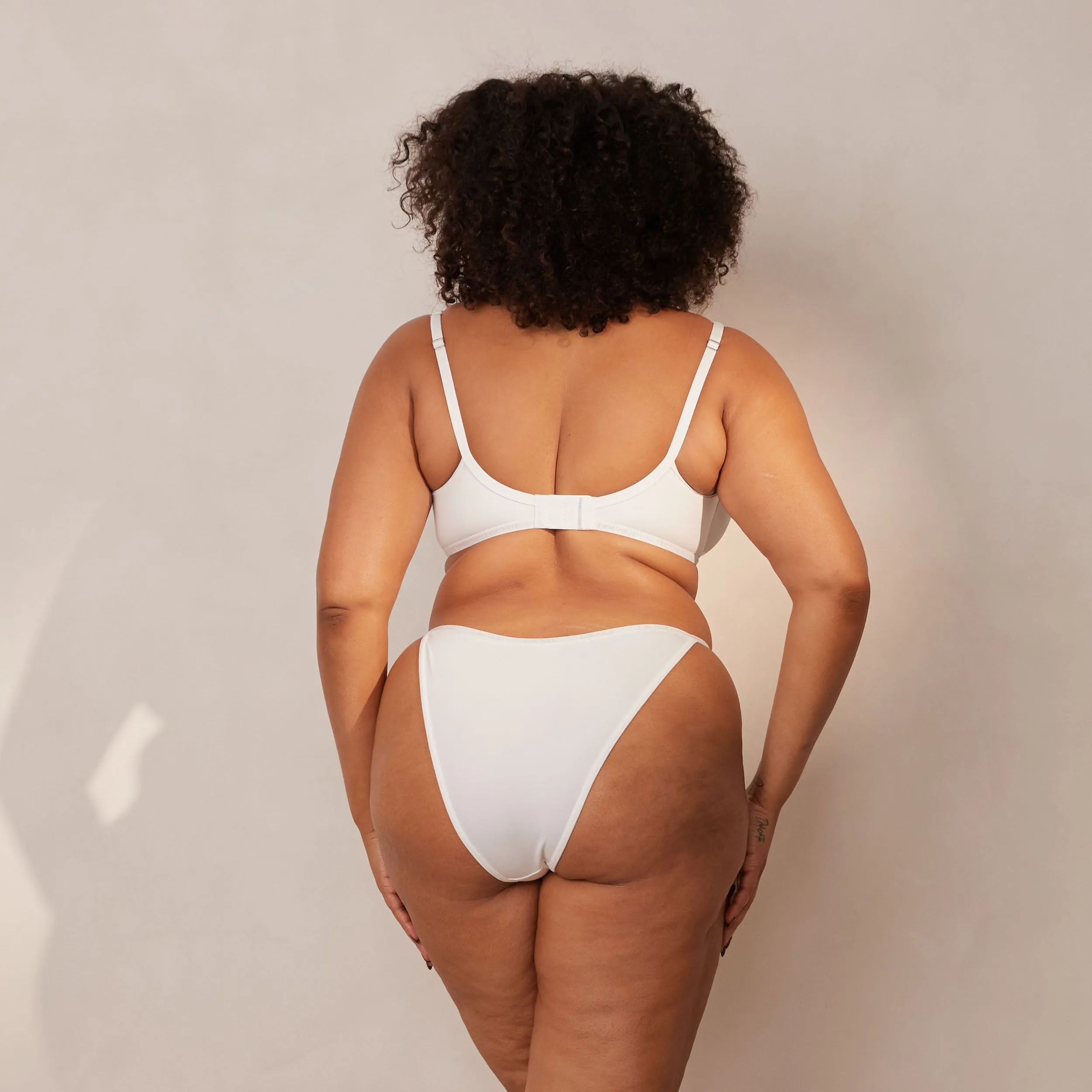 Smooth Classic T-shirt Bra  - White